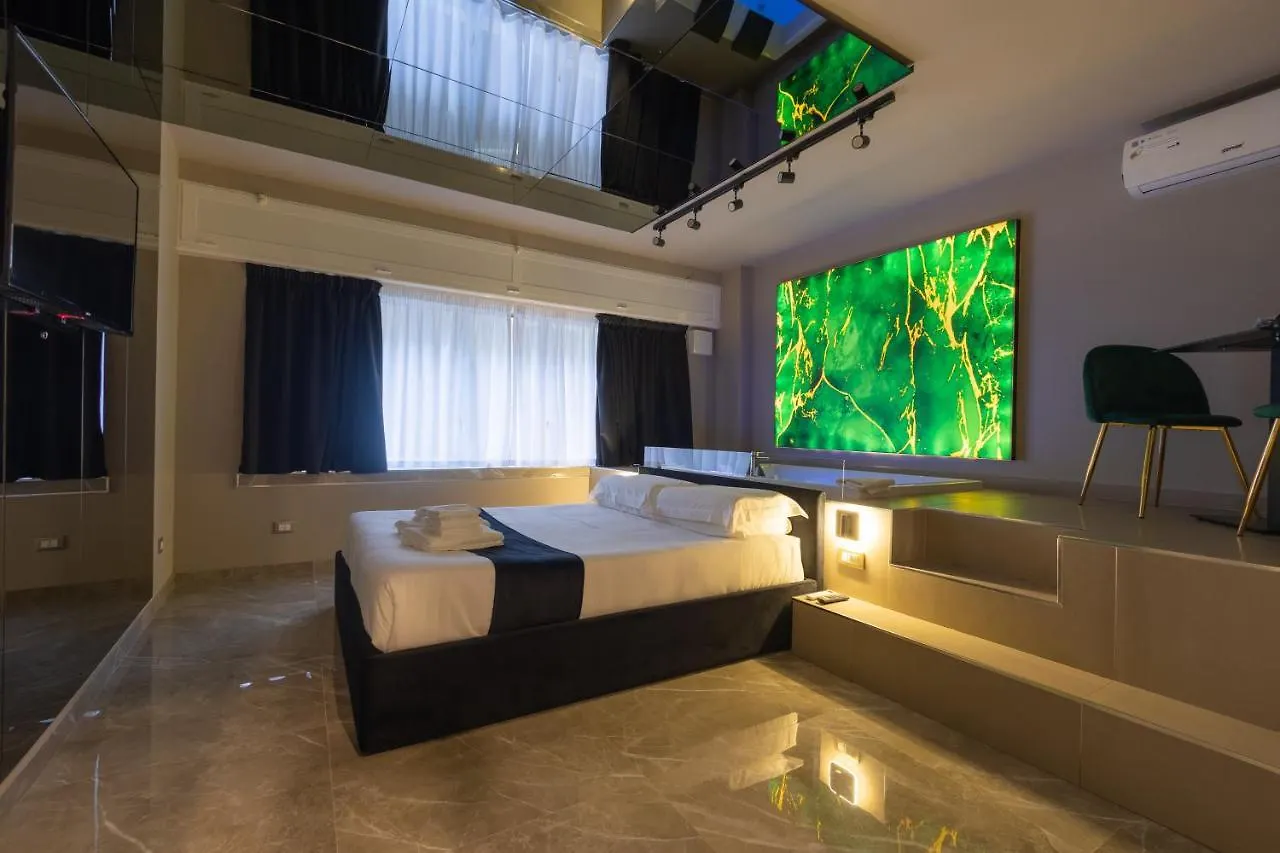 Maximum Exclusive Suite & Spa Palermo 0*,  Italy